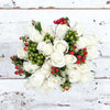 Ramo de Rosas Blancas con Hypericum - Firenze Rose™